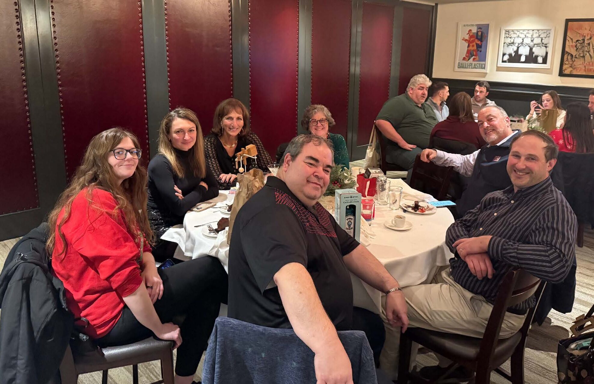 Table 2 - 2025-12 Holiday Lunch@Papa Razzi-7